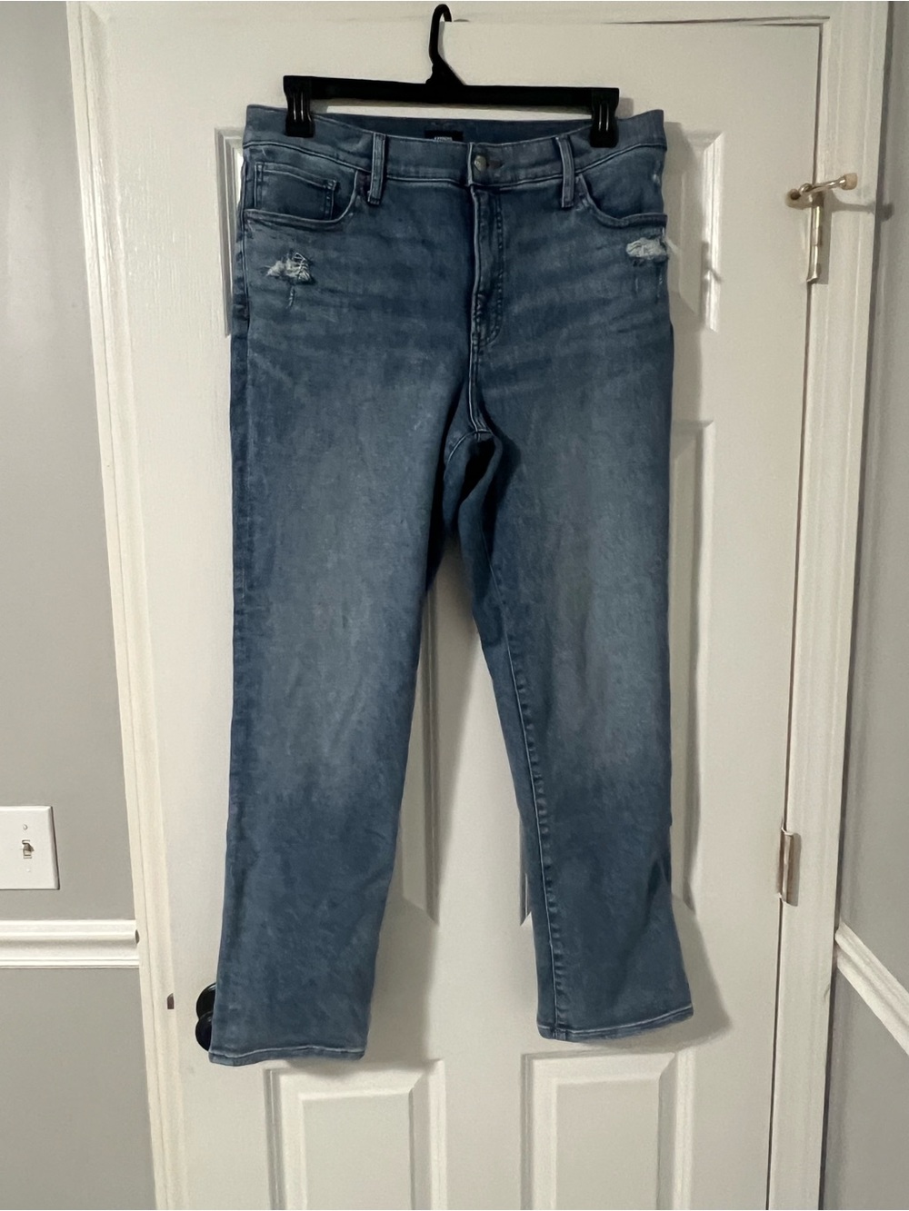 Express 90’s Slim High-Rise High-Stretch Women's Light Blue Straight Leg Jeans